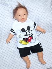 Lade das Bild in den Galerie-Viewer, Baby Junge Mickey Mouse T-Shirt, Shorts und Halstuch Outfit Set- Nr1
