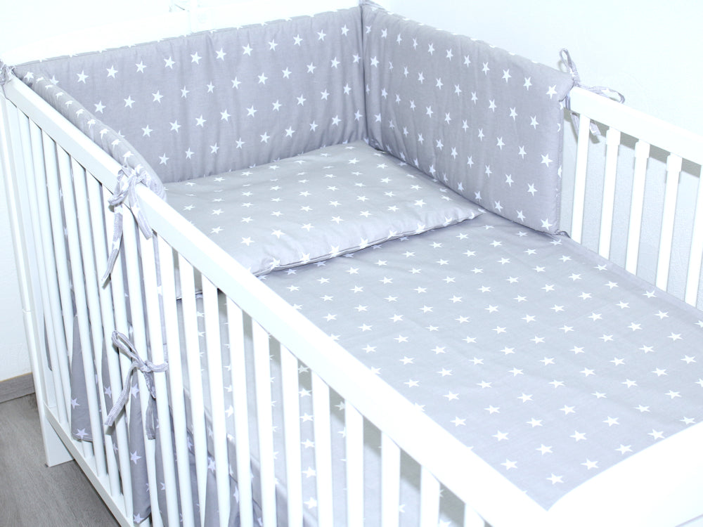 3-6 tlg Baby Kinder Bettset Baby Bettwäsche Bettdecke Kissen -Sterne auf Grau