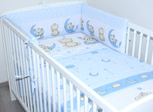 Lade das Bild in den Galerie-Viewer, Baby Bettset -Bärchen in Blau - 5-11 teilig mit Vollstoff Himmel
