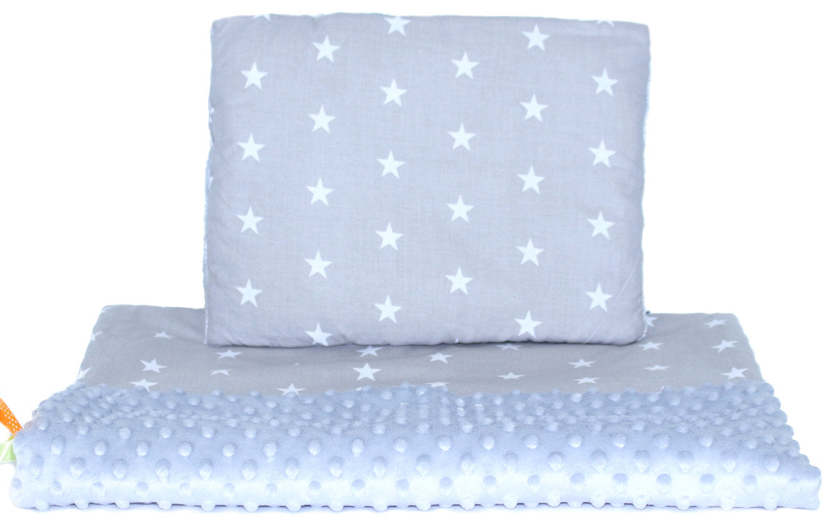 Minky Set mit Namen - Sterne auf Grau + Grau - Bettwäsche Kuscheldecke + Kissen