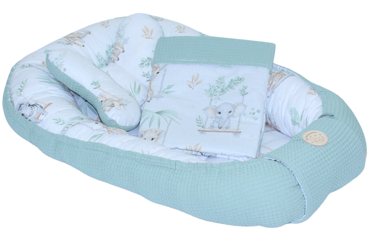 Baby Kokon mit Kissen, Kuscheldecke Baumwolle & Waffelpiqué - Schaukel + Salbei