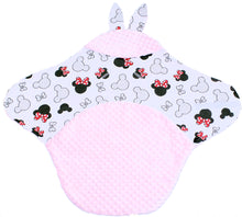 Lade das Bild in den Galerie-Viewer, Einschlagdecke HASE - Minnie + Rosa - mit Kapuze Babyschale Decke
