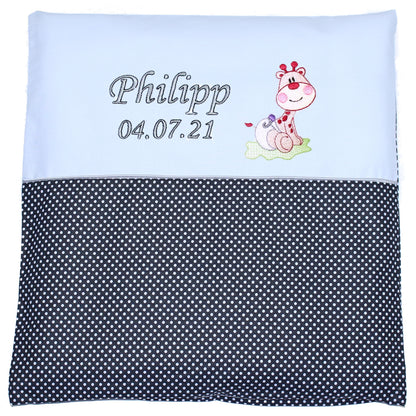 Kissen mit Stickerei und Namen - Giraffe Baby