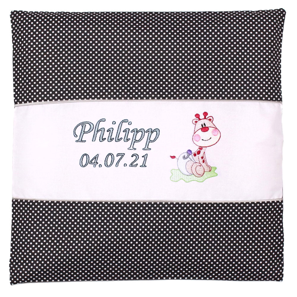 Kissen mit Stickerei und Namen - V2 -Giraffe Baby