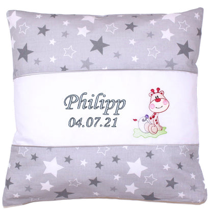 Kissen mit Stickerei und Namen - V2 -Giraffe Baby