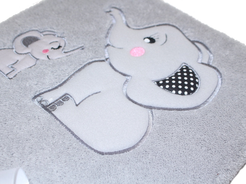 Babydecke mit Namen bestickt -Elefanten Grau- Kuscheldecke