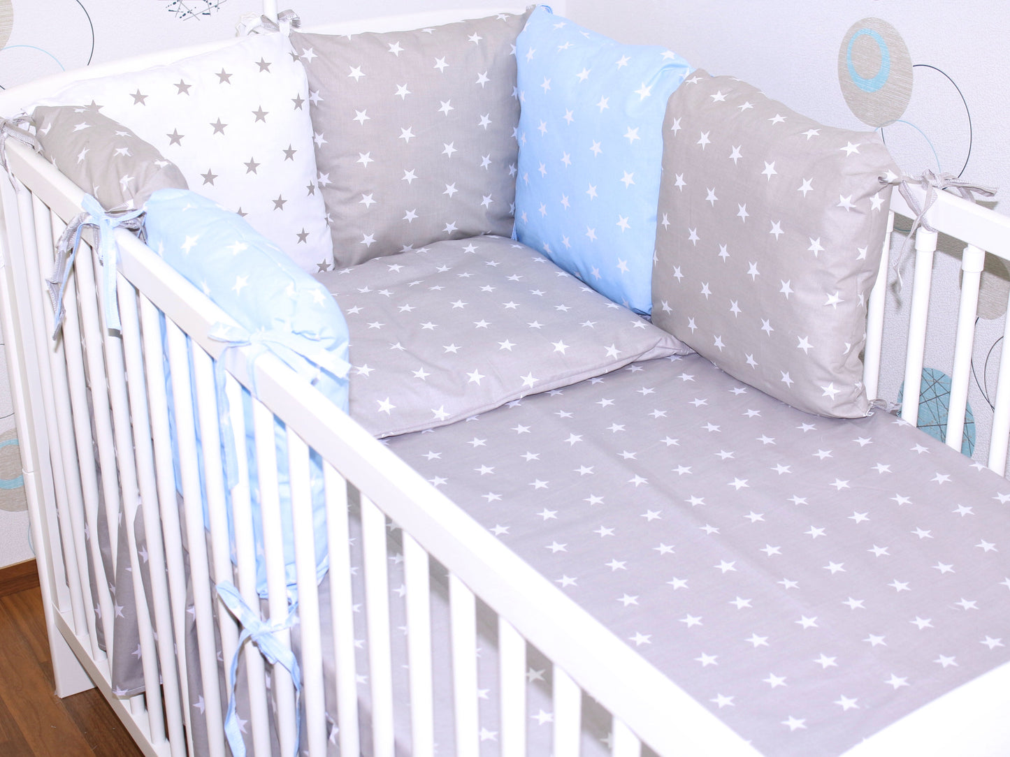 Bettset mit Kissen Nestchen -Sternchen auf Grau + Sternchen auf Blau - 5-8 teilig mit Chiffon Himmel