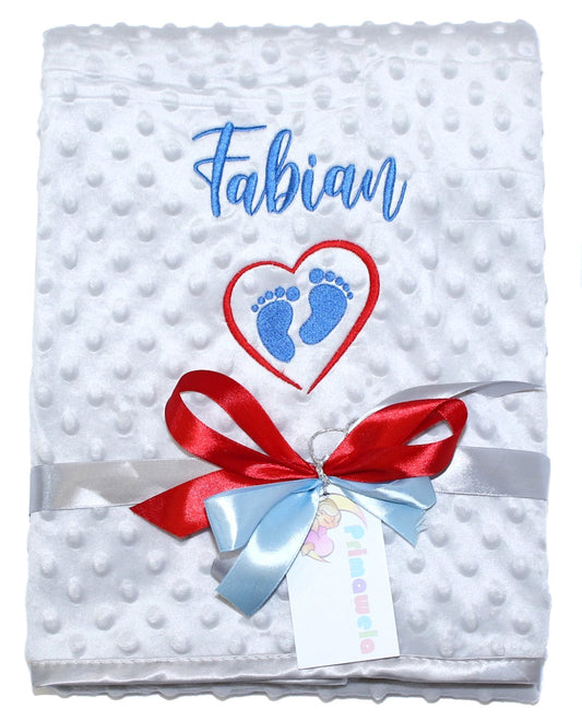 Babydecke mit Namen bestickt -Füße Herzchen - Grau mit Blau - Kuscheldecke