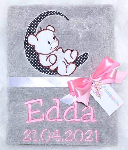 Babydecke mit Namen bestickt -Bär auf dem Mond- Grau- Kuscheldecke