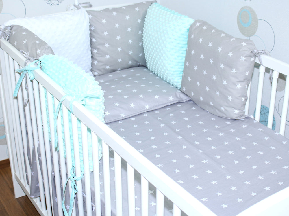 Bettset mit MINKY Kissen Nestchen -Sternchen auf Grau + Minze - 5-8 teilig mit Chiffon Himmel